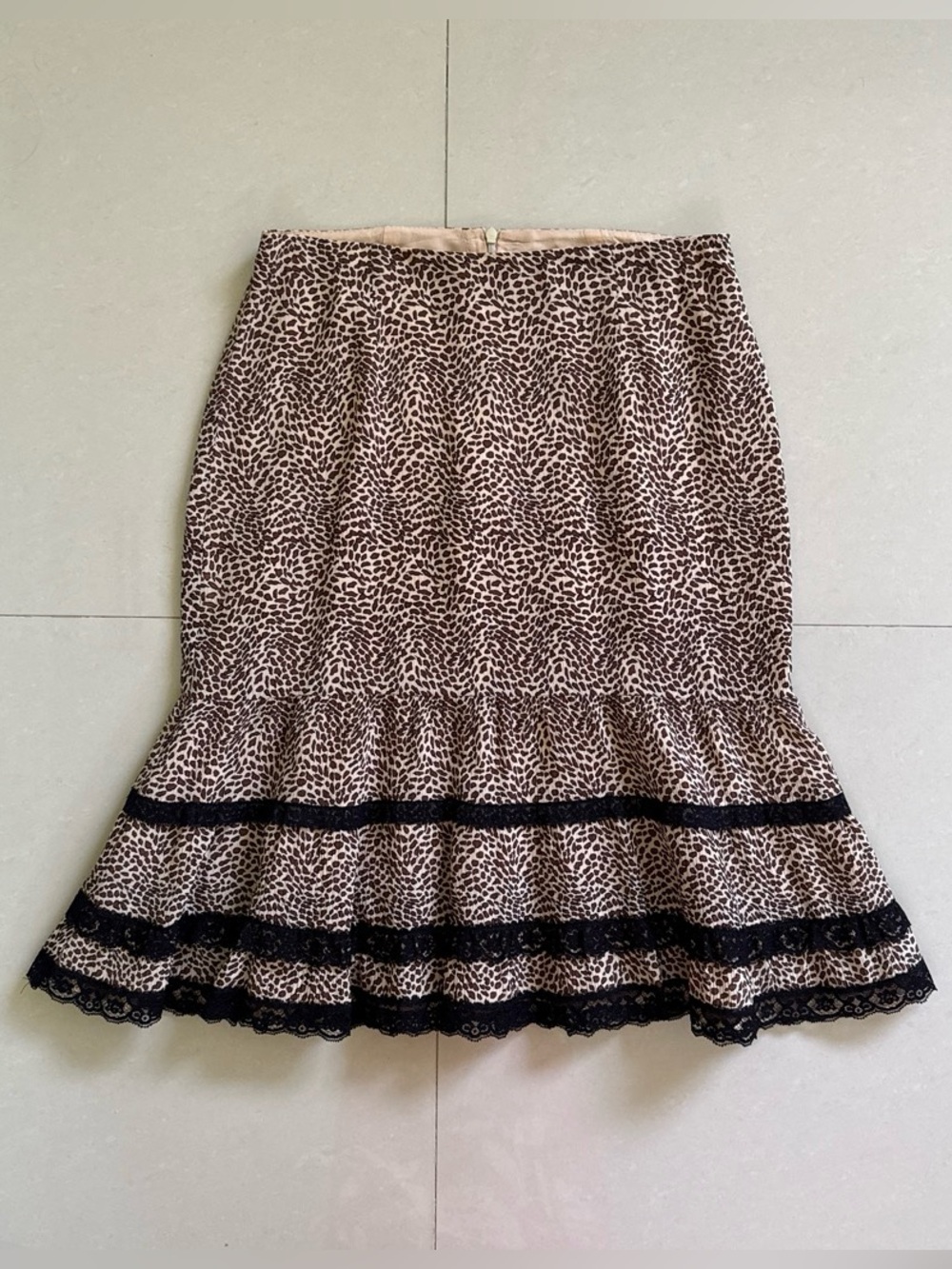 Nanette Lepore 100% Silk Tan and Black Leopard Print Lace Ruffle-Hem Skirt